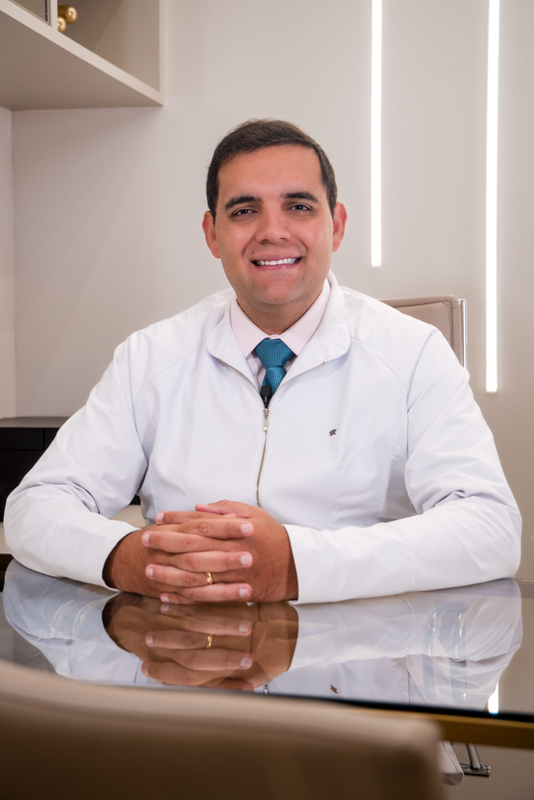 Dr. Kaique Góis